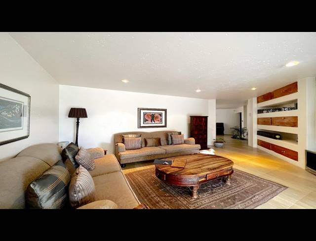 4 BEDROOM HOUSE FOR SALE IN BENMORE GARDENS